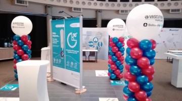 ballon pilaar met logo op reuze ballon