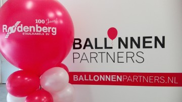 ballon pilaar met tekst