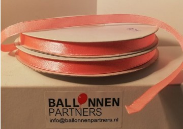 Licht roze satijn lint 10 mm